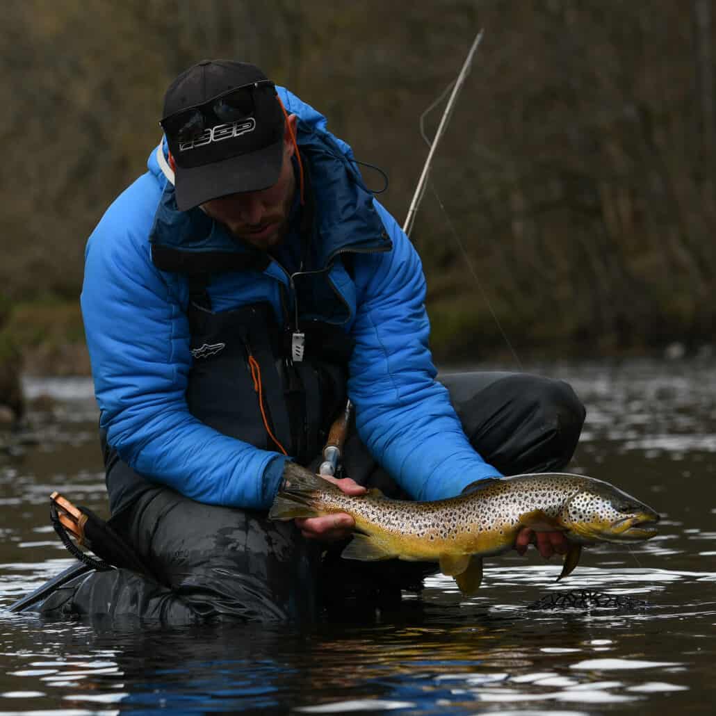 river-tweed-fishing-guide-fly-fishing-instructor-callum-conner