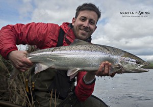 salmon-fly-fishing-perth-scotland-uk